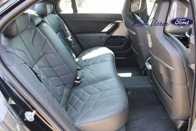 Photo of 2024 Black BMW 740