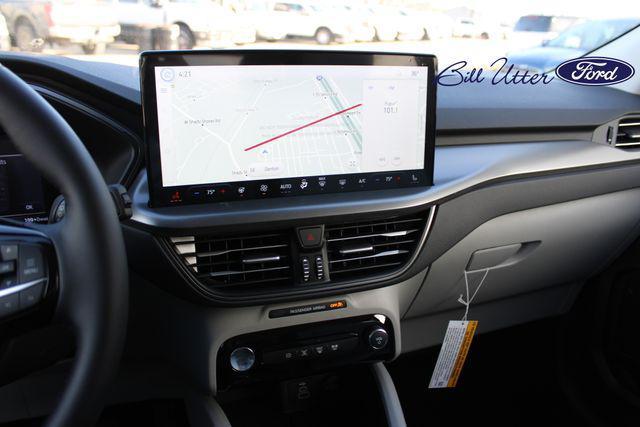 Photo of 2025 White Metallic Ford Escape PHEV