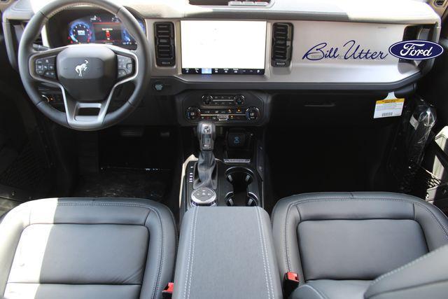 Photo of 2025 Gray Ford Bronco
