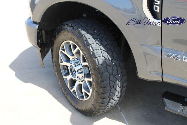 Photo of 2022 Carbonized Gray Metallic Ford F-250