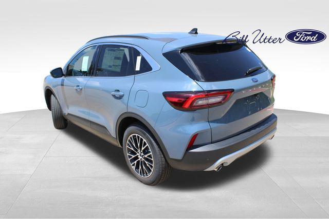 Photo of 2025 Vapor Blue Metallic Ford Escape PHEV