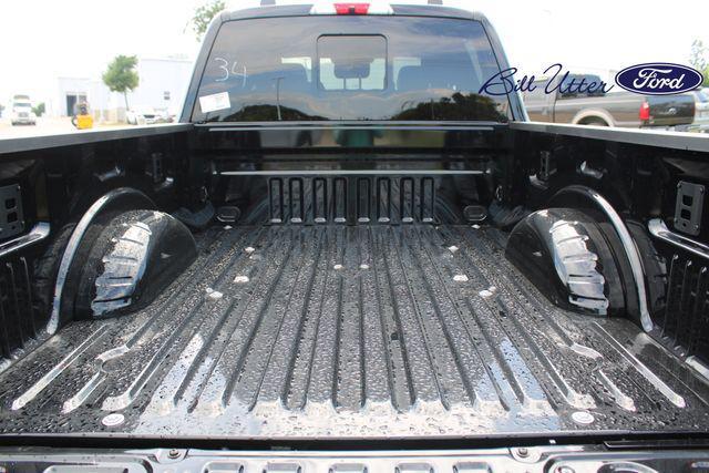 Photo of 2025 Agate Black Metallic Ford F-350