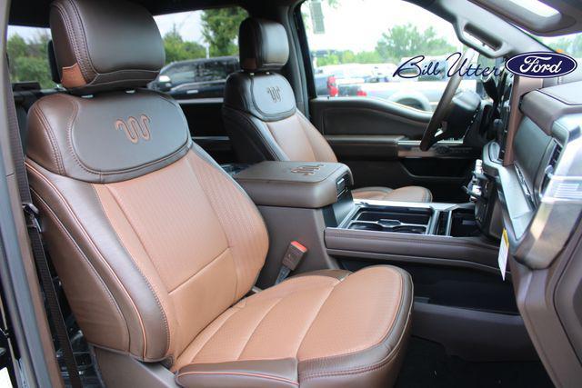 Photo of 2025 Agate Black Metallic Ford F-350