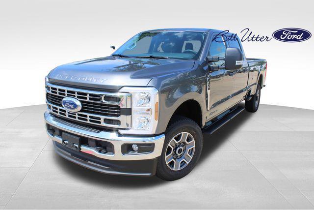 Photo of 2025 Carbonized Gray Metallic Ford F-350