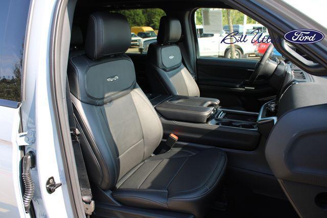 Photo of 2025 Gray Ford Expedition