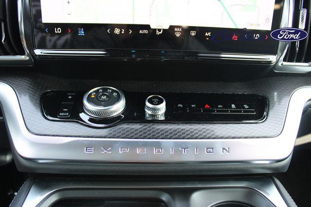 Photo of 2025 Gray Ford Expedition