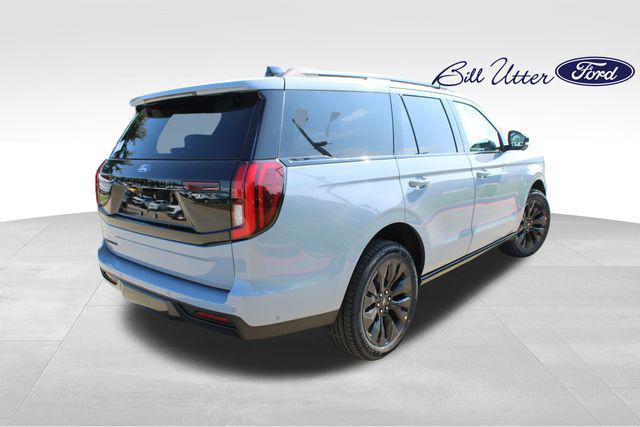 Photo of 2025 Gray Ford Expedition