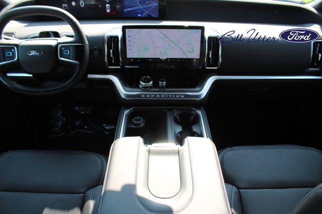 Photo of 2025 Gray Ford Expedition