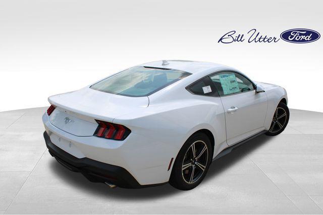Photo of 2025 Oxford White Ford Mustang