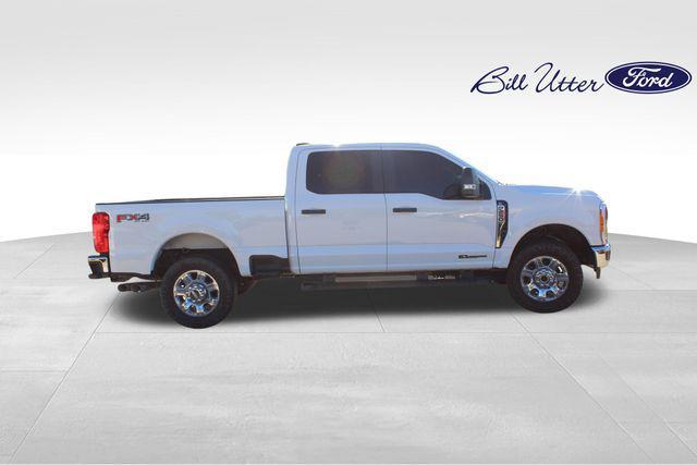 Photo of 2023 Oxford White Ford F-250