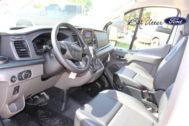Photo of 2025 Oxford White Ford Transit-150