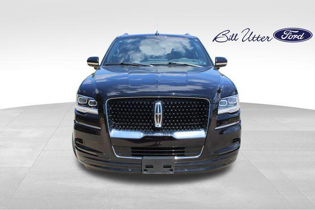 Photo of 2023 Black Metallic Lincoln Navigator