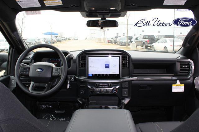 Photo of 2025 Silver Metallic Ford F-150