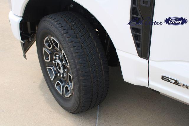 Photo of 2025 White Ford F-250