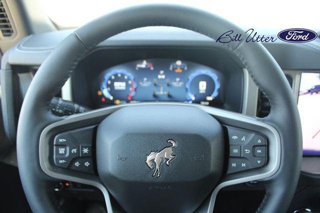 Photo of 2025 Oxford White Ford Bronco