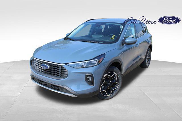 Photo of 2025 Vapor Blue Ford Escape