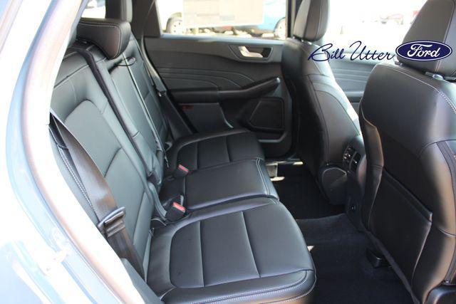 Photo of 2025 Vapor Blue Ford Escape