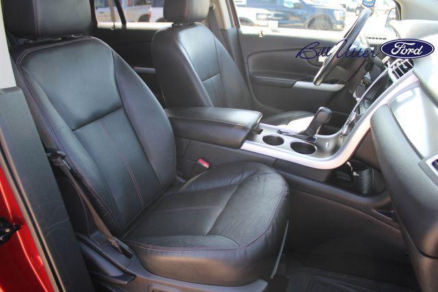 Photo of 2013 Ruby Red Metallic Ford Edge