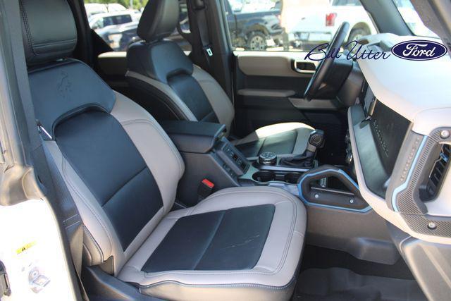 Photo of 2023 Oxford White Ford Bronco