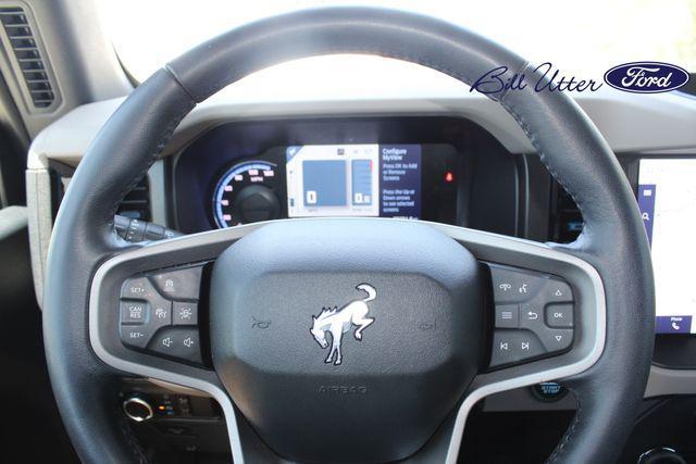 Photo of 2023 Oxford White Ford Bronco