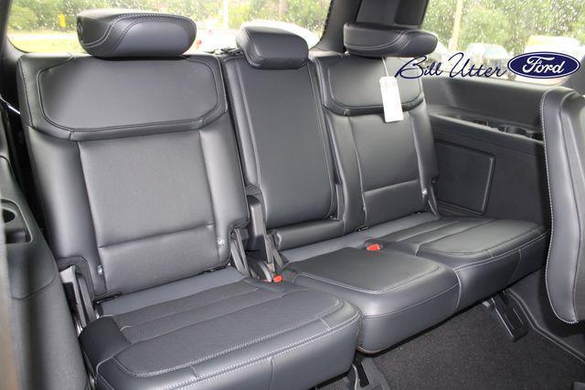 Photo of 2025 Stone Blue Metallic Ford Expedition