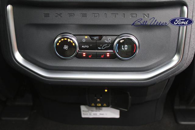 Photo of 2025 Stone Blue Metallic Ford Expedition