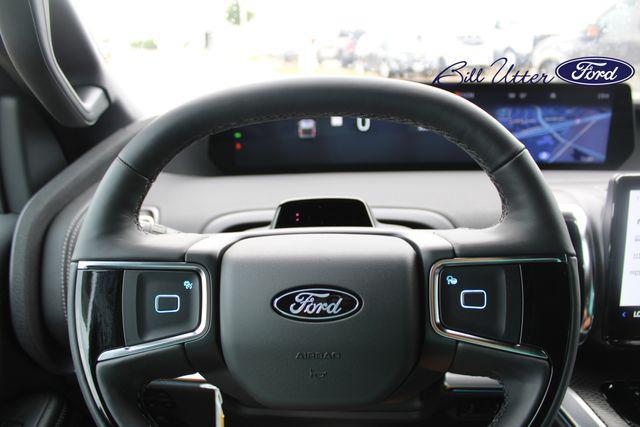 Photo of 2025 Stone Blue Metallic Ford Expedition