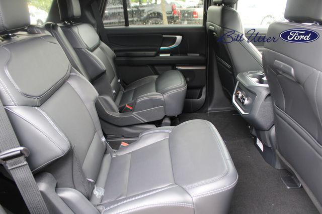 Photo of 2025 Stone Blue Metallic Ford Expedition