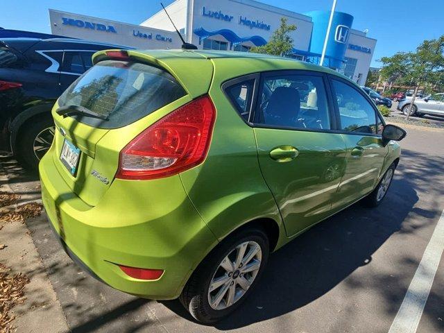 Photo of 2013 Lime Squeeze Metallic Ford Fiesta