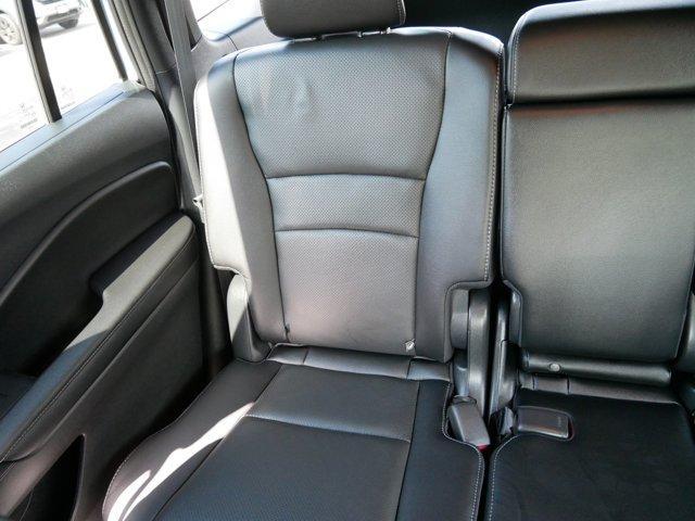 Photo of 2023 Sonic Gray Pearl Honda Passport