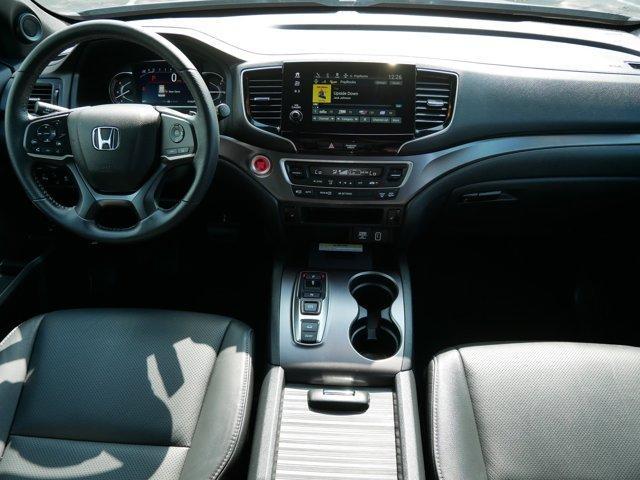 Photo of 2023 Sonic Gray Pearl Honda Passport