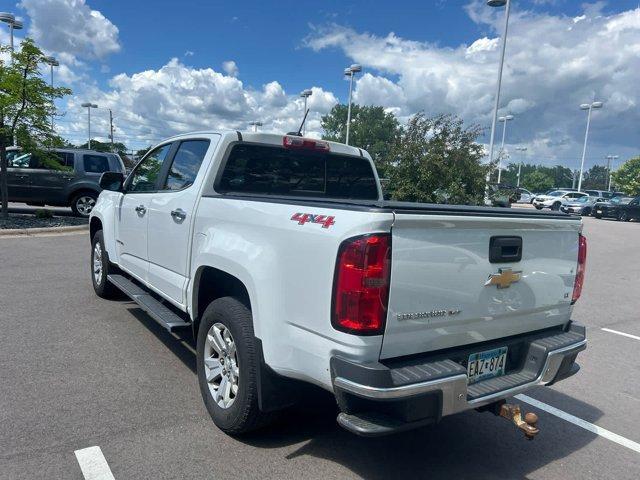 Photo of 2019 Summit White Chevrolet Colorado