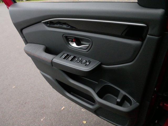 Photo of 2025 Radiant Red Metallic II Honda Pilot