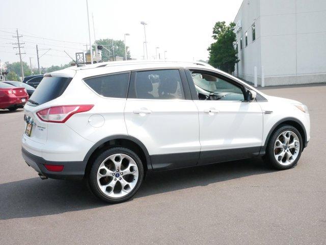 Photo of 2015 White Platinum Tri-Coat Metallic Ford Escape