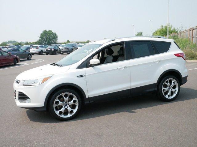 Photo of 2015 White Platinum Tri-Coat Metallic Ford Escape