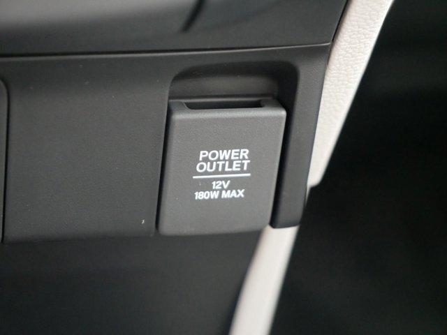 Photo of 2025 Solar Silver Metallic Honda Odyssey