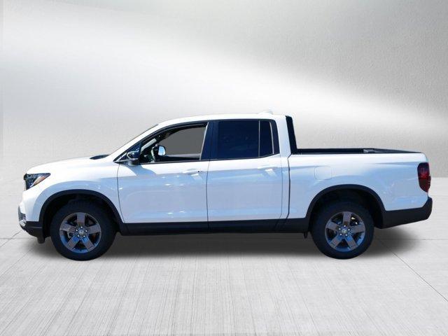 Photo of 2025 Platinum White Pearl Honda Ridgeline
