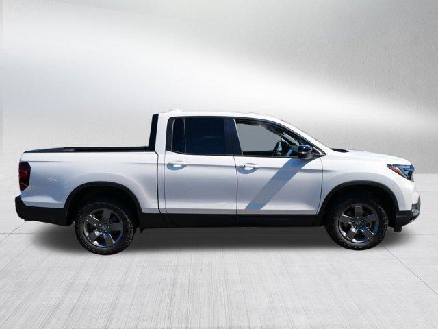 Photo of 2025 Platinum White Pearl Honda Ridgeline