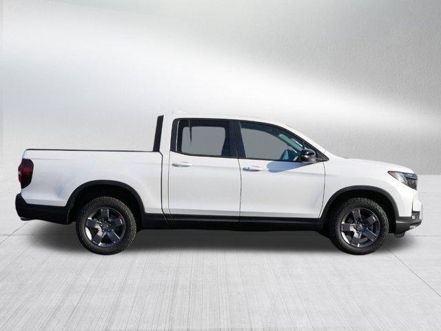 Photo of 2025 Platinum White Pearl Honda Ridgeline