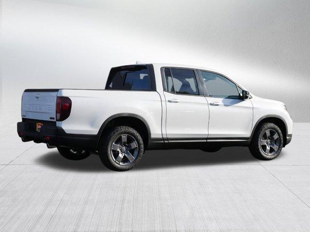 Photo of 2025 Platinum White Pearl Honda Ridgeline