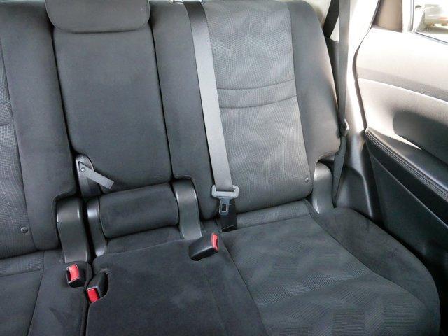 Photo of 2014 Super Black Nissan Rogue