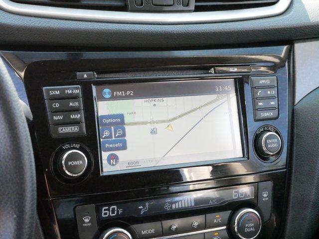 Photo of 2014 Super Black Nissan Rogue