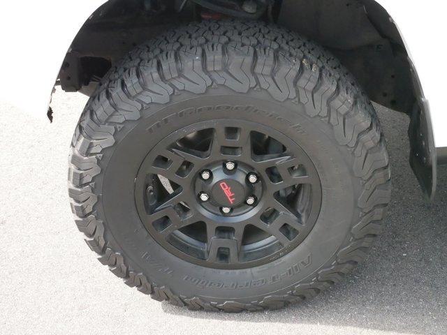 Photo of 2018 Super White Toyota 4Runner