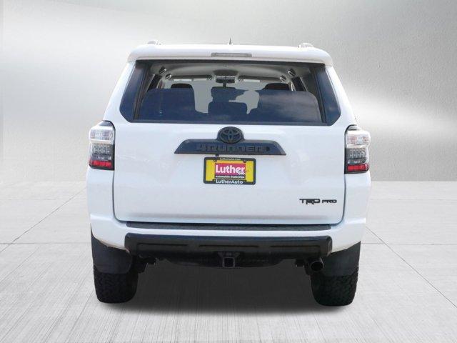 Photo of 2018 Super White Toyota 4Runner