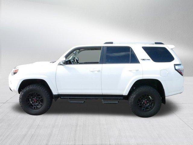 Photo of 2018 Super White Toyota 4Runner