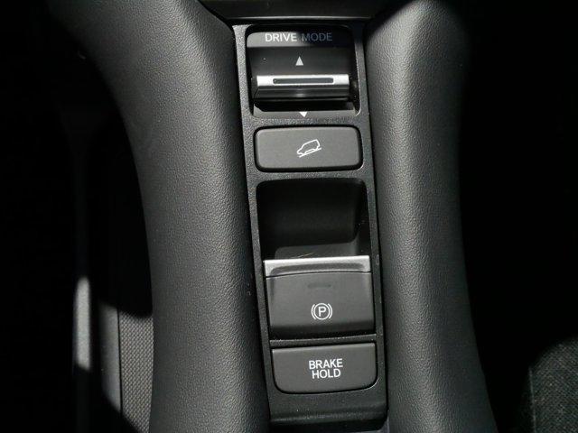 Photo of 2025 Milano Red Honda HR-V