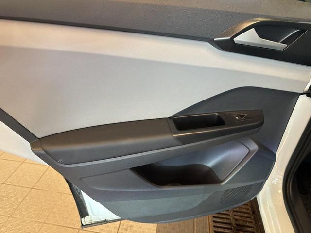 Photo of 2023 Pure White Volkswagen Taos