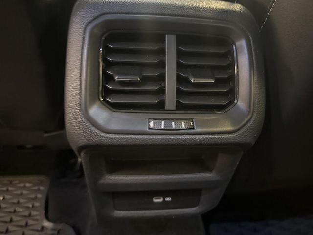 Photo of 2023 Pure White Volkswagen Taos