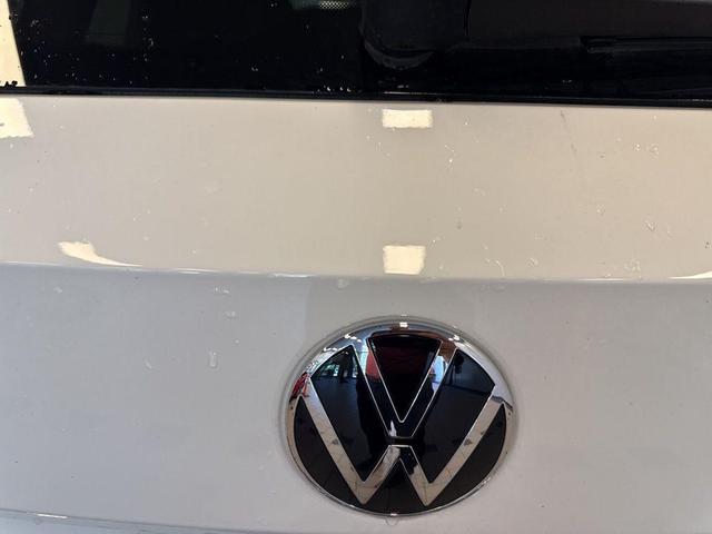 Photo of 2023 Pure White Volkswagen Taos