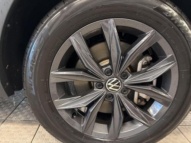 Photo of 2024 Pyrite Silver Metallic Volkswagen Tiguan